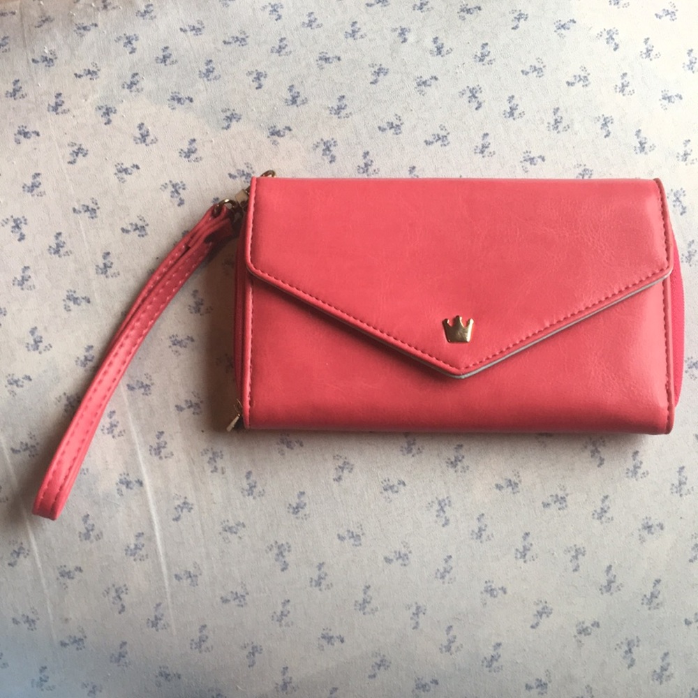 Crown smart pouch